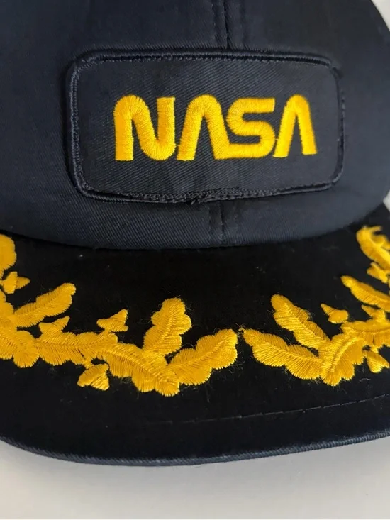 Vintage NASA Trucker hat - Picture 3 of 5